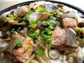 タジン鍋で作る鮭ときのこの炊き込みご飯レシピ！