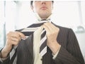 クロスノットの結び方！パーティーにおすすめなネクタイの締め方