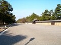 散歩やサイクリングも楽しめる「京都御苑」