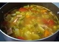 野菜たっぷりのスープで栄養のバランスを！