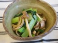 小松菜としめじのニンニク醤油炒めの作り方！簡単副菜料理レシピ