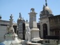 芸術的な彫刻の世界一美しい墓地 「レコレータ墓地」