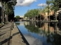 パリの下町おしゃれスポット「サンマルタン運河」