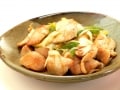鶏肉の柚子胡椒炒めのレシピ！鶏もも肉とネギを使った簡単調理！