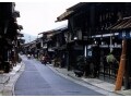 かつて奈良井千件といわれた風情ある宿場町を散策