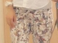 意外と使いにくい花柄パンツの夏コーデ