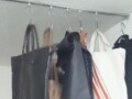 つけたままのカーテンレールをバッグ収納に再利用！