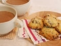 チョコチップクッキーとジンジャーミルクココア