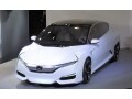 ホンダが新型燃料電池車「FCVコンセプト」を公開