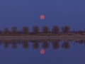 ストロベリームーン(初夏の赤い満月)を見よう
