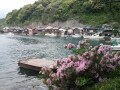 伊根の舟屋　船のガレージが海辺に並ぶ美しい風景