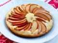 りんごとホットケーキミックスで作るアップルパンケーキのレシピ