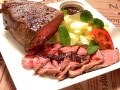 簡単で豪華！炊飯器やレンジで作るローストビーフ＆アレンジサラダレシピ