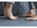 コロナ禍で男女の「性欲」は下がったのか？ 国内外の調査結果から見えてきた意外な事実
