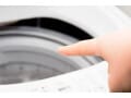 洗濯機にはりつく「黒カビ」、発生の原因・予防法・正しい掃除法は？