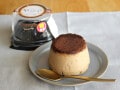 見た目はプリン、なのにチーズケーキ？ファミマの新作「珈琲プリン!?なチーズケーキ」を食べてみた