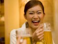 お酒太りが顔や体重増加に……酒むくみ対策で見た目年齢を引き上げ！