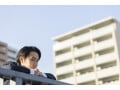「最も残業が少なく有休消化率が高いのは20代」それでも若手社員が憂鬱を抱えている原因は何か