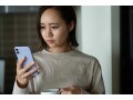 夫のスマホには「魔物」がつまっている…幼い娘が偶然見つけた衝撃画像に凍りついた妻