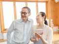 72歳男性。60歳から年金を受け取っているが、65歳から年金を受給していた場合、月にいくらの年金を受給できた？