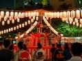 3時間踊り続けるおばあさんを目撃！フェスで、お祭りで、テーマパークで起きた「夏の小さな事件簿」