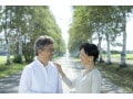 妻が扶養に入っていると、夫が将来もらえる年金受給額は変わる？【2024年度】