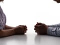 定年を迎えた両親が「熟年離婚」した理由とは？仲良し夫婦が埋められなかった“老い方”の違い