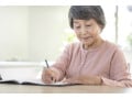 82歳・月の年金18万円「若い人は後悔しないように」と語る女性が現役時代にしておきたかったこと