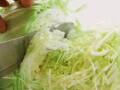 「味噌汁を作りつつコロッケを揚げながら、キャベツの千切り」ができない夫は段取りが悪い？