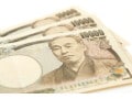 1961年7月生まれの63歳男性です。年金を繰上げでもらわず、65歳まで受け取りを待つとしたら年金額は増えますか？