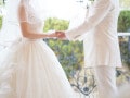 「私の親友はママ」と言っていたのに……娘の結婚を心から祝福できないシングルマザーの喪失感