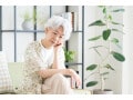 月の年金21万5000円「老後に主人とゆっくり旅行でもと思っていたのに……」68歳女性が振り返る現役時の後悔