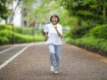 65歳の私はパート勤めを始めたのですが、夫の国民健康保険の扶養に入るためには、年間いくらまで働いていいですか？