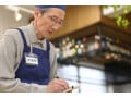 76歳男性「アルバイト生活になるとは思ってもみなかった」 貯金150万円、老後のお金の実態