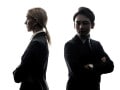 ハラスメントを恐れる「就職氷河期世代」と対面での会話が苦手な「若手世代」が知らないと損すること