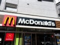 夫婦で飲みに行っていた分を子どもたちとのマクドナルドに。44歳女性が物価高でも「削りたくない」もの