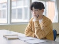 奨学金200万円「初任給も少なく恋人との関係にも影響した」44歳男性の返済経験