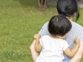 遊びに来ると「外食費がかかるのが、しんどい」けど…64歳女性が“孫”にお金を使い続けるワケ