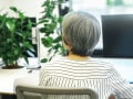 年金月16万円「現職の雇用は70歳まで、元気なうちは働いていたい」67歳女性の年金以外の収入