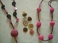 ビーズ＆ボタンでカンタン美人アクセサリー
