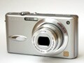 あのベストセラーがスタミナを獲得 LUMIX DMC-FX8