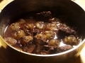 鹿肉といちじく、ぶどうの煮込み