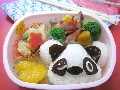 あっという間にお絵かき！　パンダさん弁当