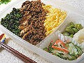 Weeklyおべんとうれしぴ：5月4週目　三色そぼろ弁当