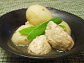 春のお惣菜：新じゃがと鶏つくねのだし煮