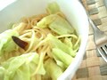 旬の素材を楽しむシンプルなパスタメニュー　春キャベツとアンチョビのパスタ
