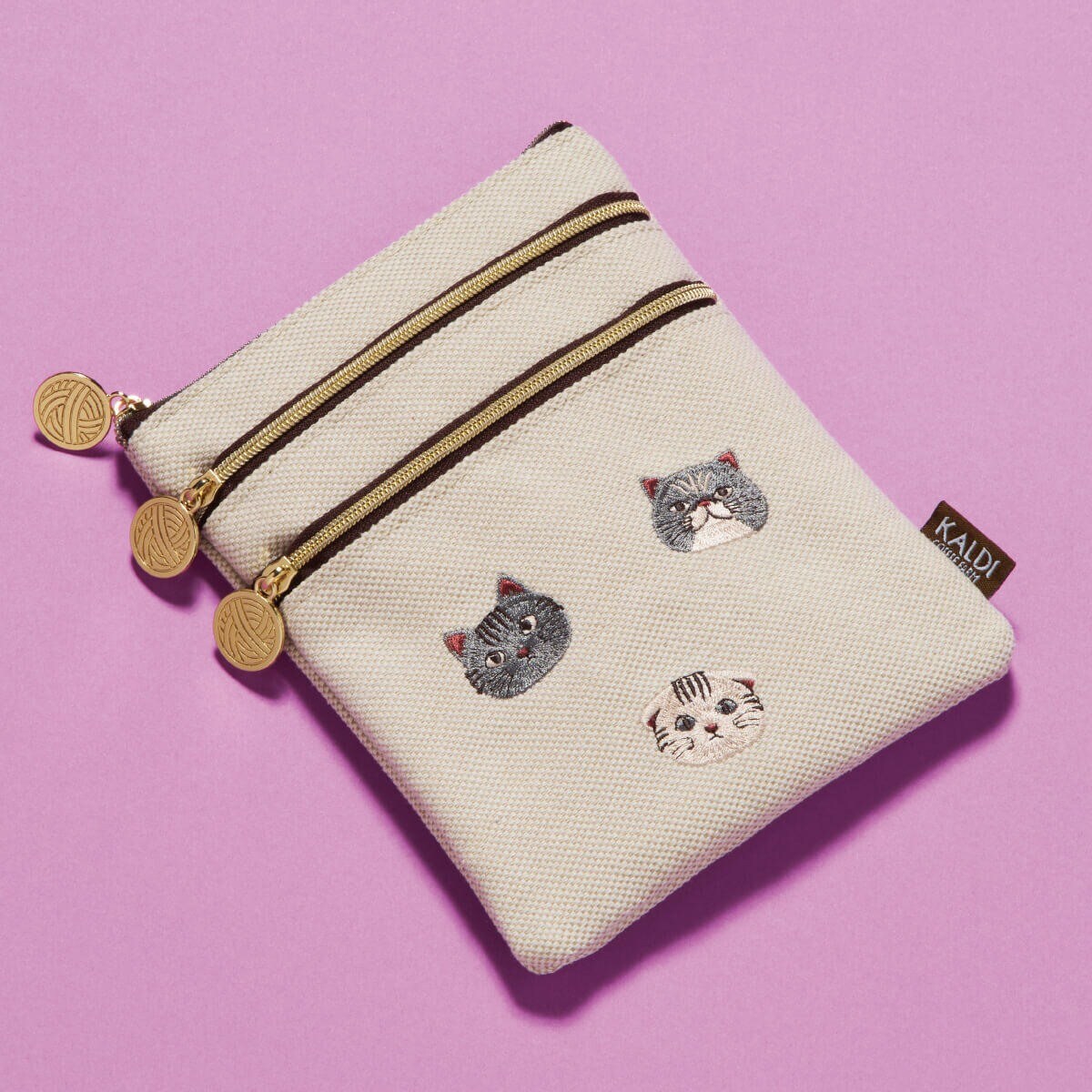 ネコの日バッグプレミアムの3段マルチポーチ