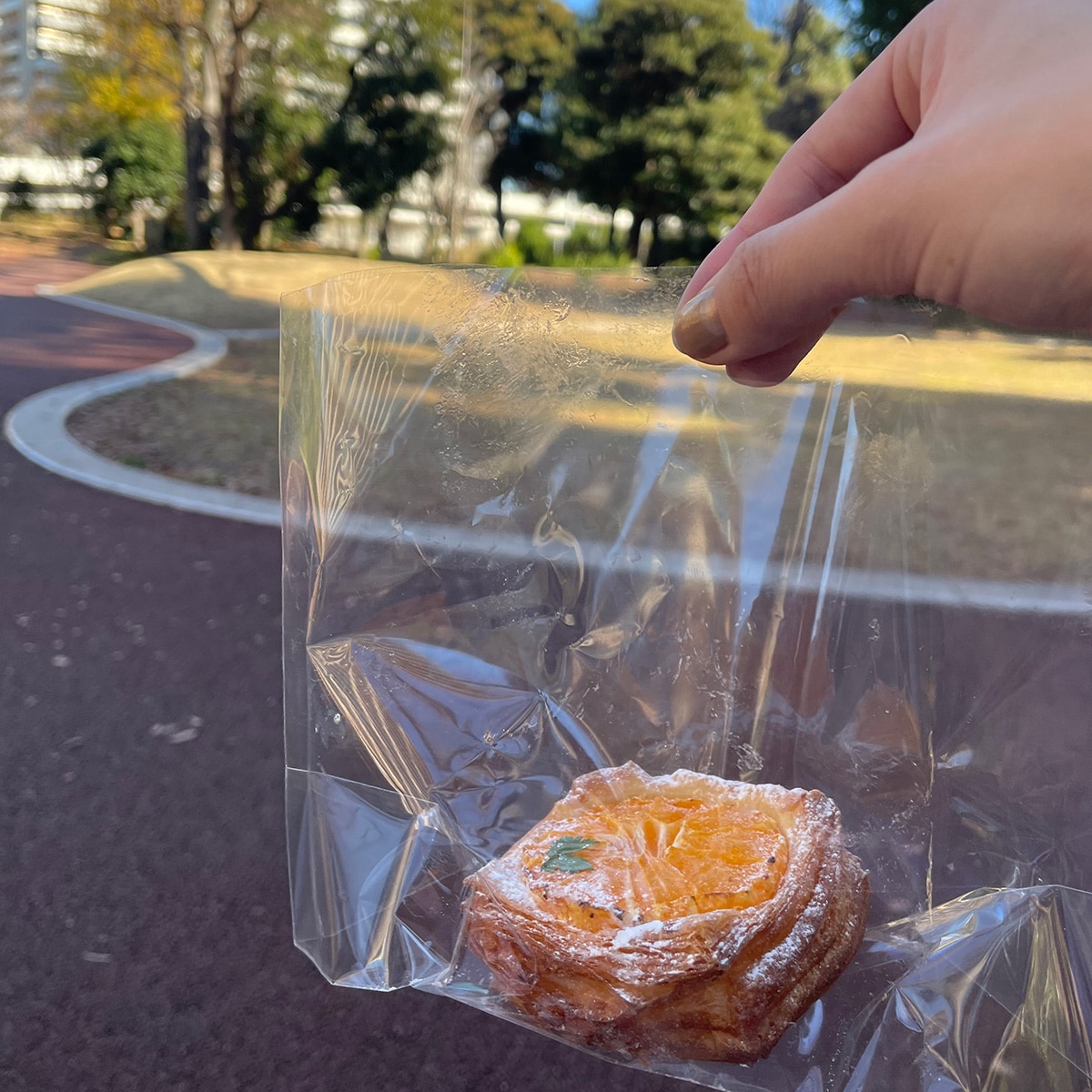 朝食はベーカリーで調達！ デニッシュが絶品