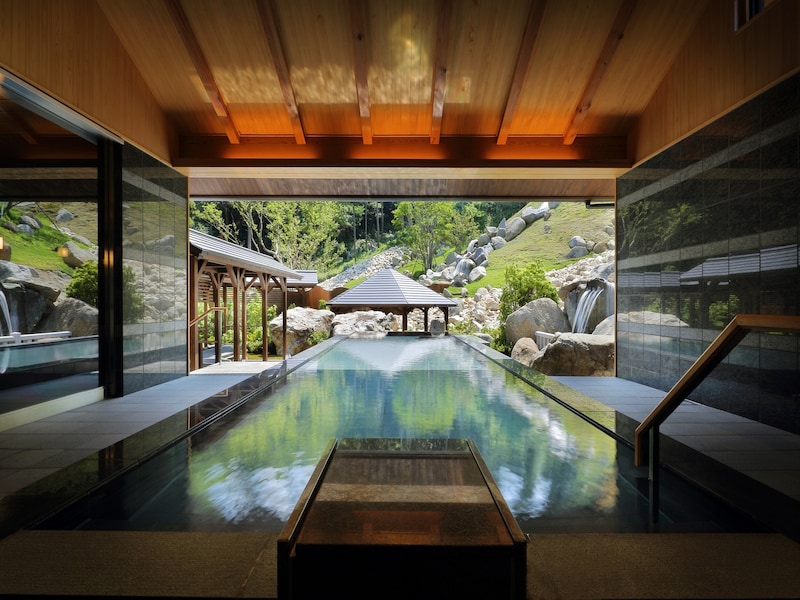 母畑温泉 八幡屋