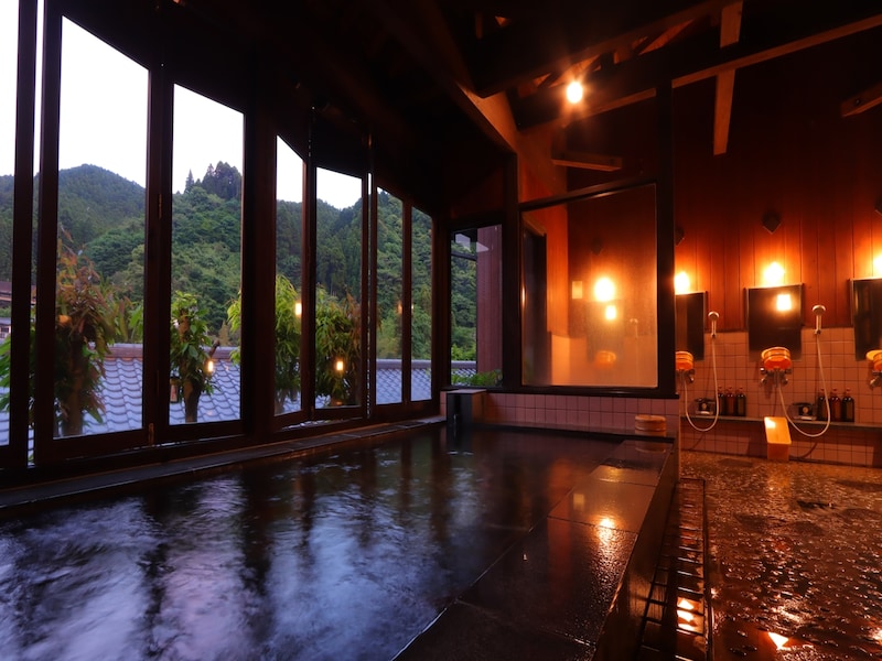 風がささやく離れの宿 山あかり